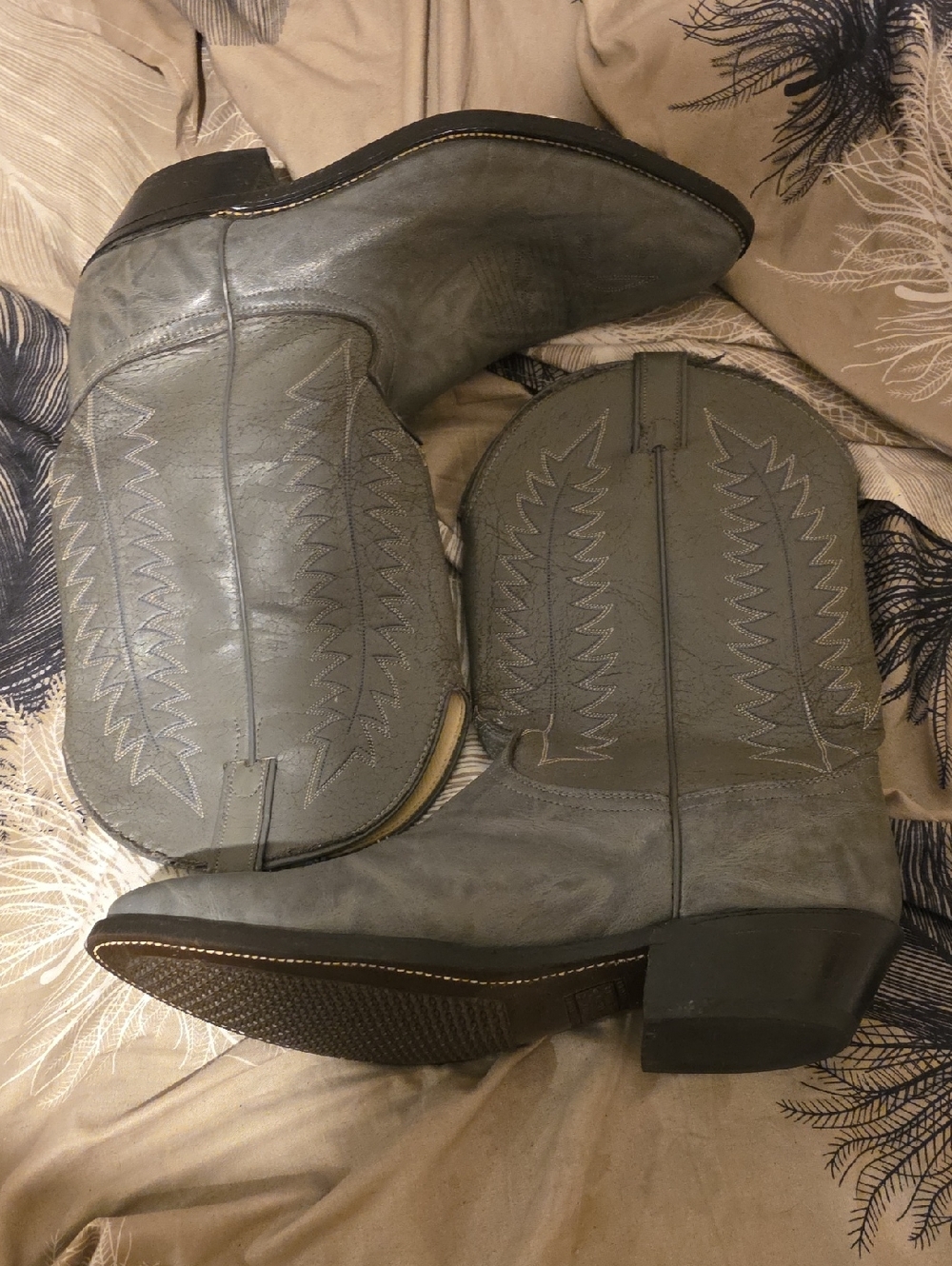 Men's Grey Western Cowboy Boots - Classic Stitch Detail